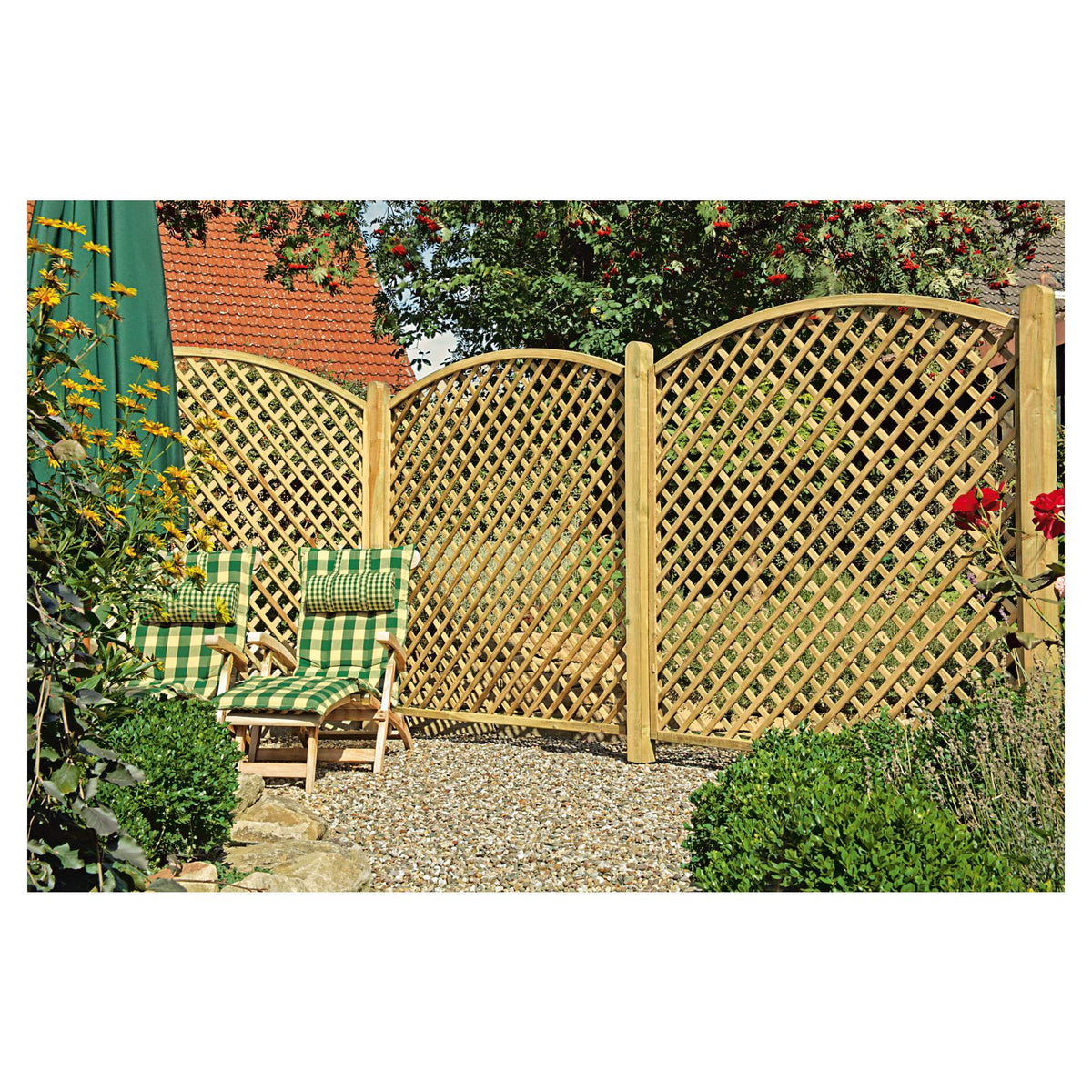 Bogen-Rankzaun-Serie 180 x 180/160 cm
MW 6 x 6 cm, Rahmen 45/45 mm, kdi grün
Leisten 12 x 30 mm, genagelt