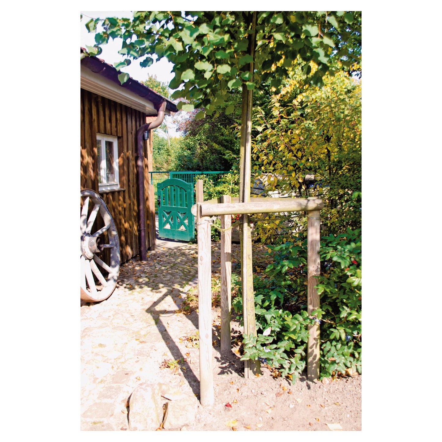 Baumpfahl  5 x 125 cm

gefräst, gefast, gespitzt, kdi-grün
