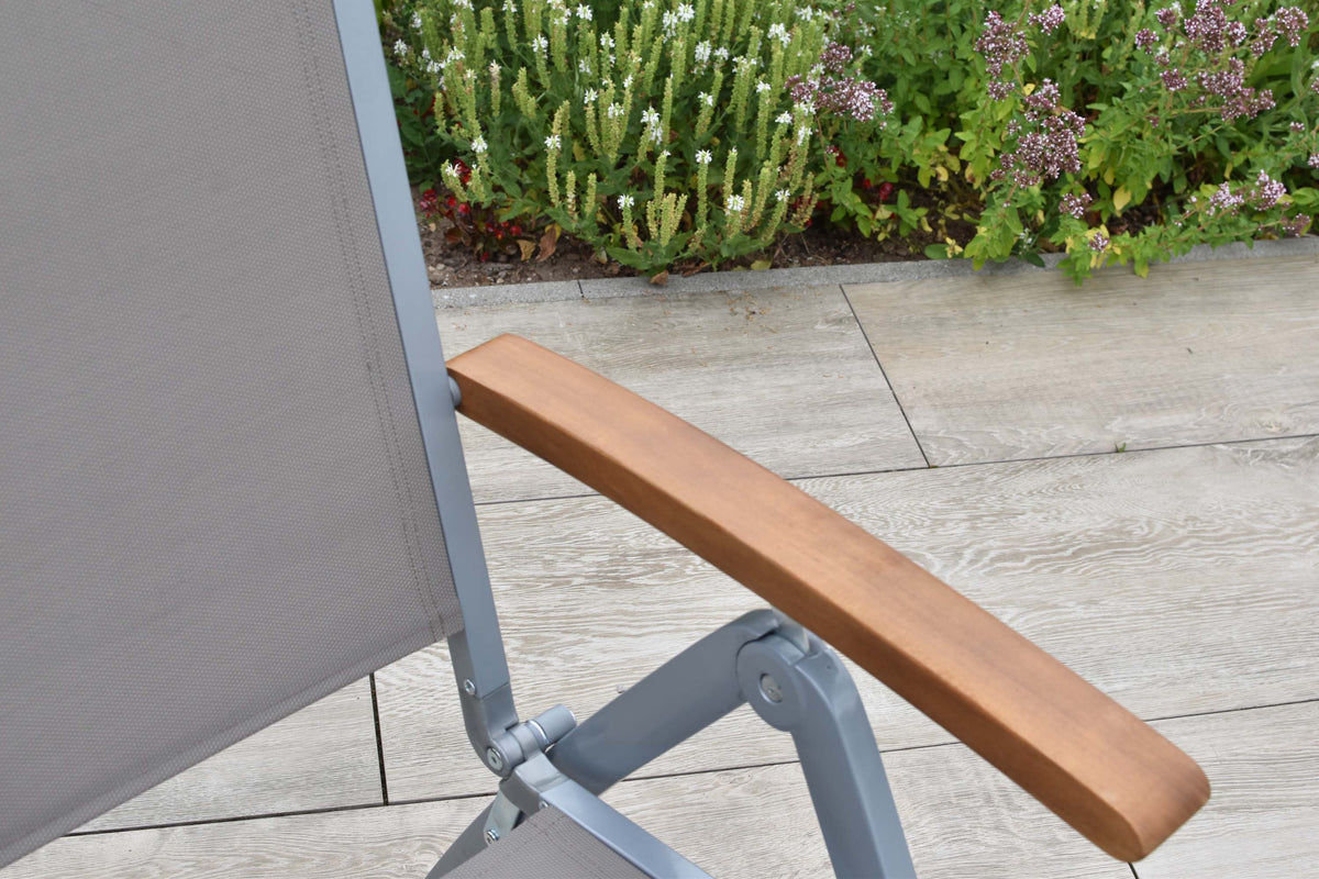 Naxos Klappsessel
Aluminium/Akazie/Textil