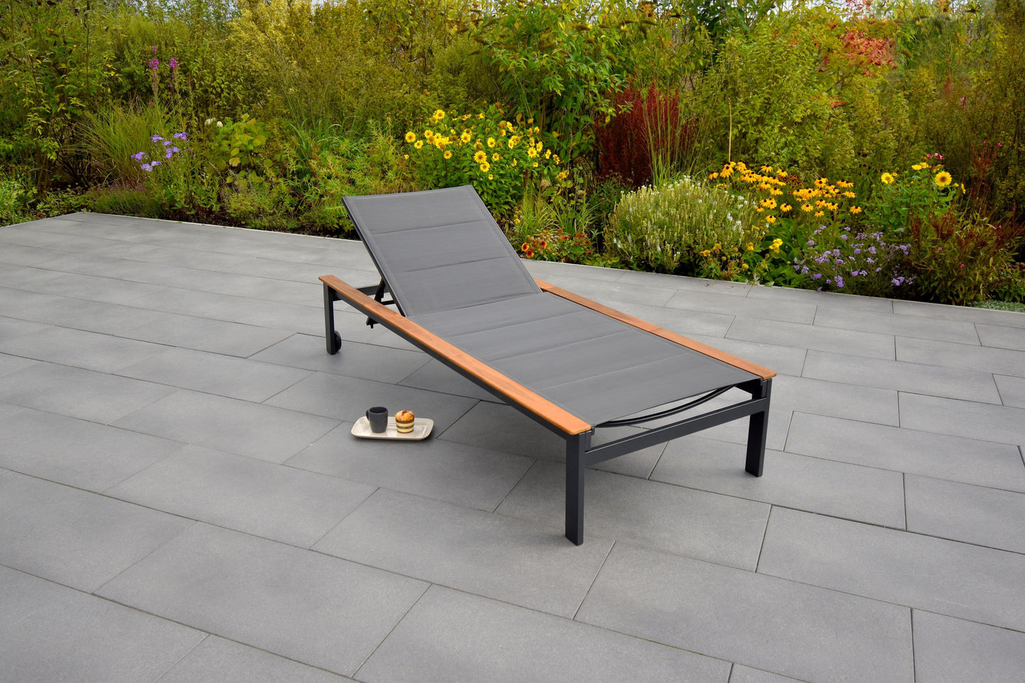 Paxos Liege
Aluminium/Textil/Akazie