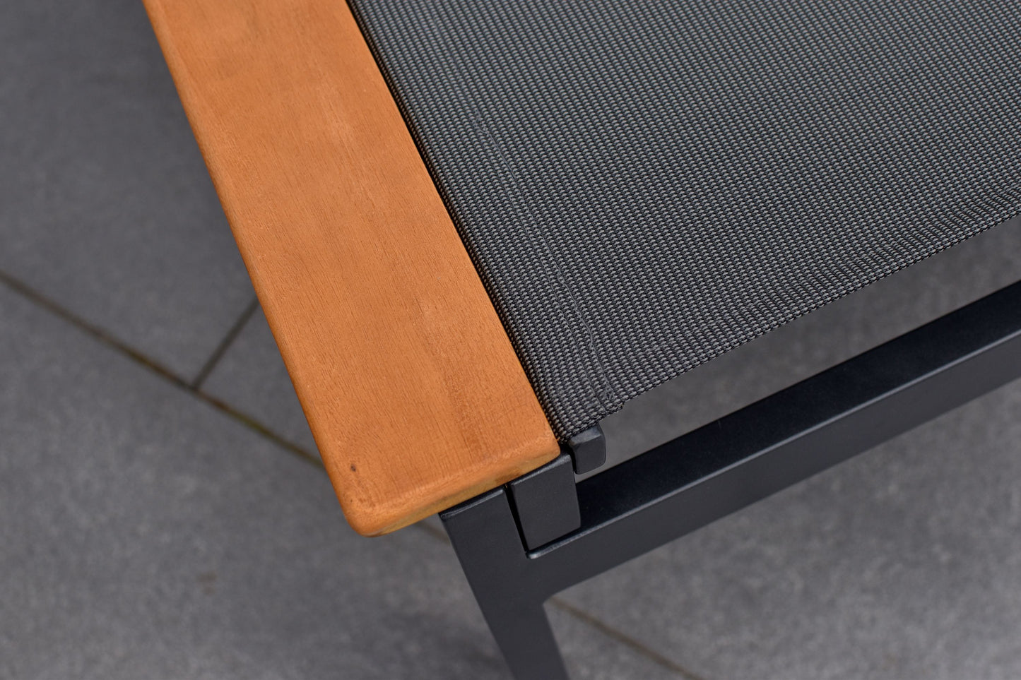 Paxos Liege
Aluminium/Textil/Akazie
