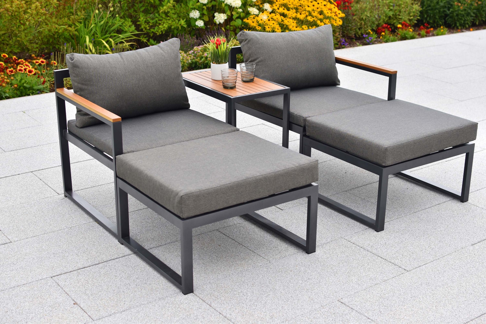 Lindos Set
Aluminium