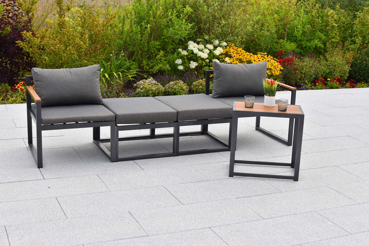 Lindos Set
Aluminium