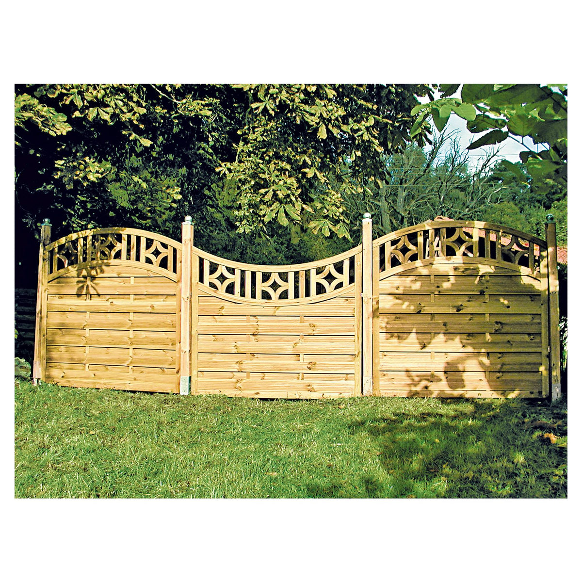 Antikzaun-Serie Doppelbogen-Abschluß
90 x 160/90 cm, kdi-grün
Rahmen 45/68 mm, Lam. genutet, geschr.