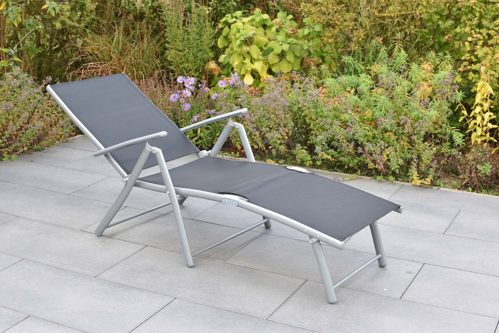 Deckchair
Rückenlehne 4-fach verstellbar