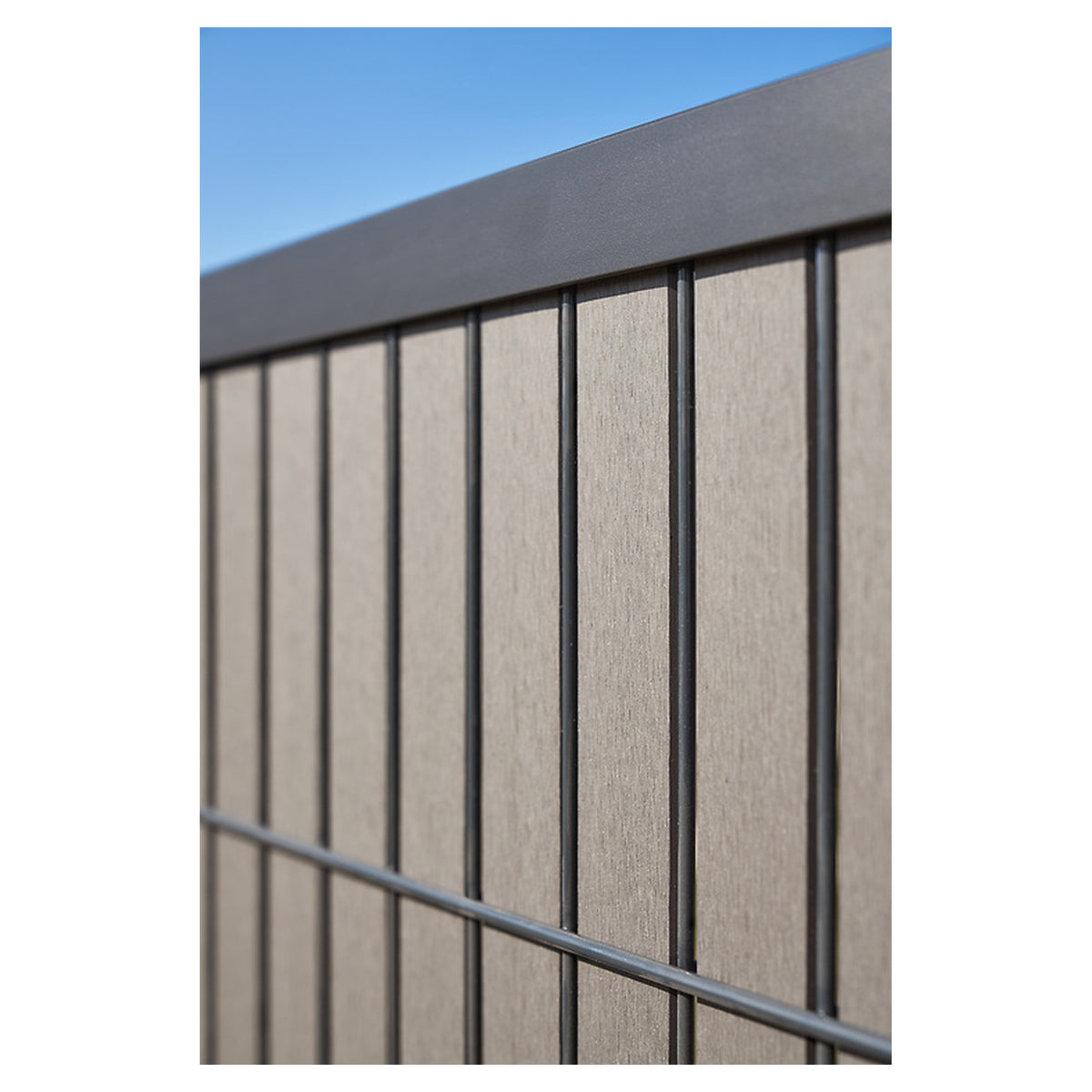 WPC-Streifen für DSM anthrazit, Set für 1 Feld L250 x H123 cm inkl. Hakenleiste + Alu-Abschlussprofil