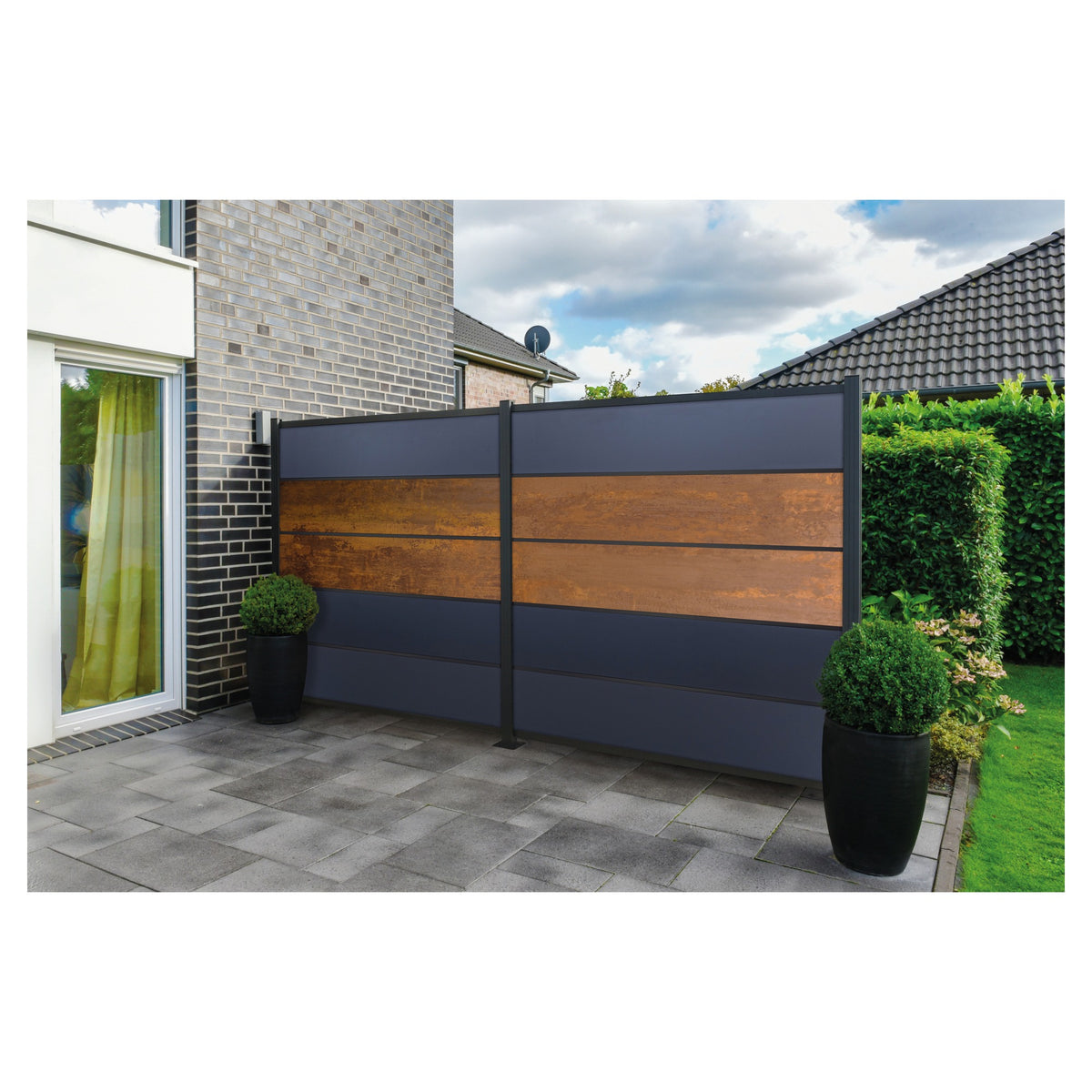 FARÖ-Serie HPL-Steckzaunsystem
Zaunlamelle DEKO-ROST
6 x 329 x 1792 mm
