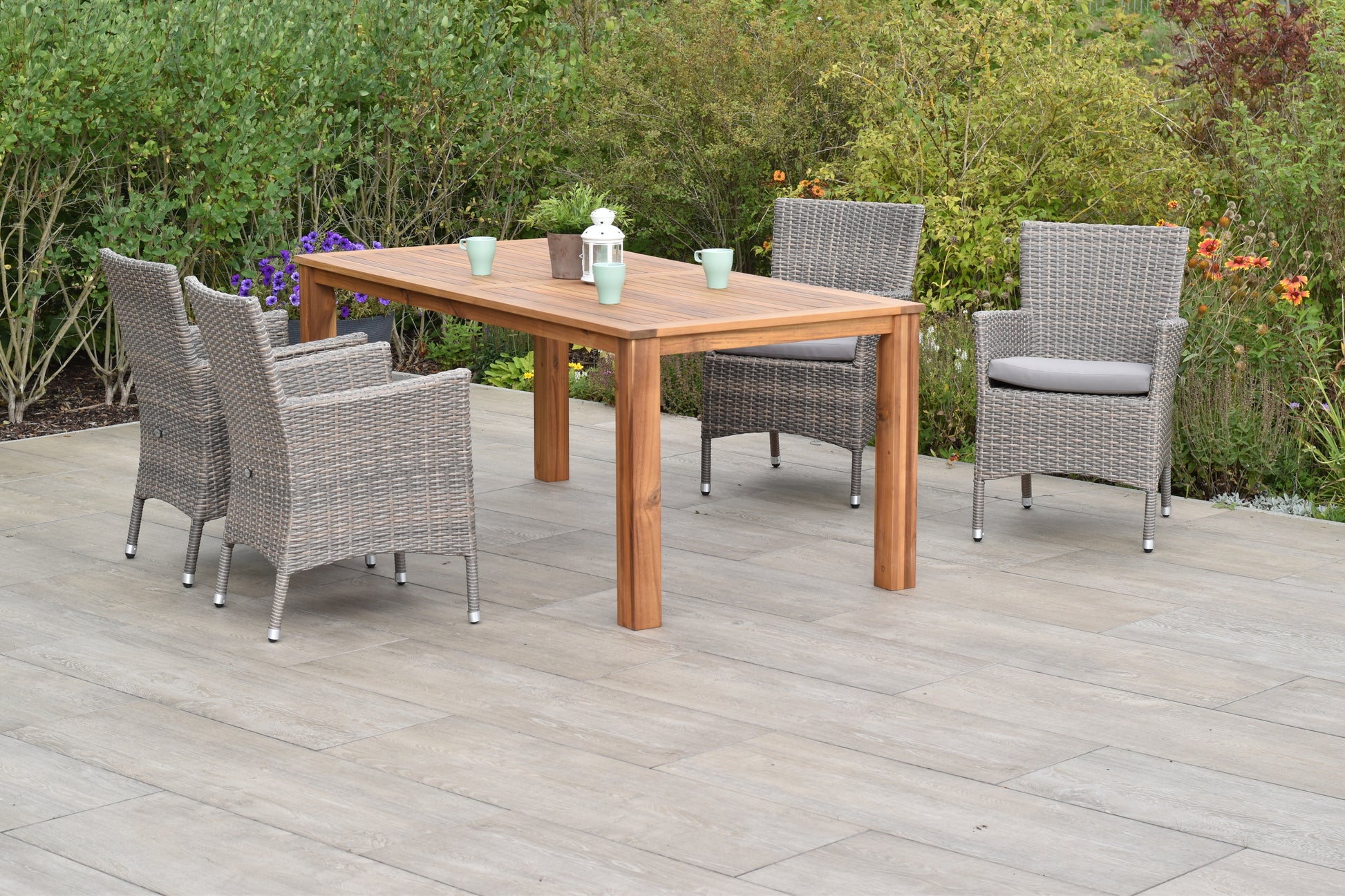 Teneriffa Set 9tlg.
Aluminium/Kunstoffgeflecht