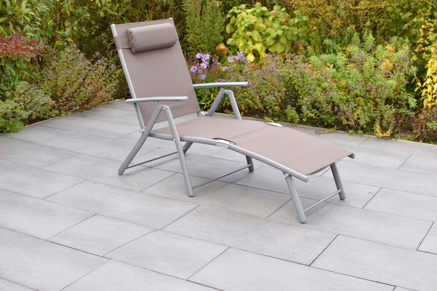Deckchair inkl. Kopfkissen, taupe
Alu/Textil