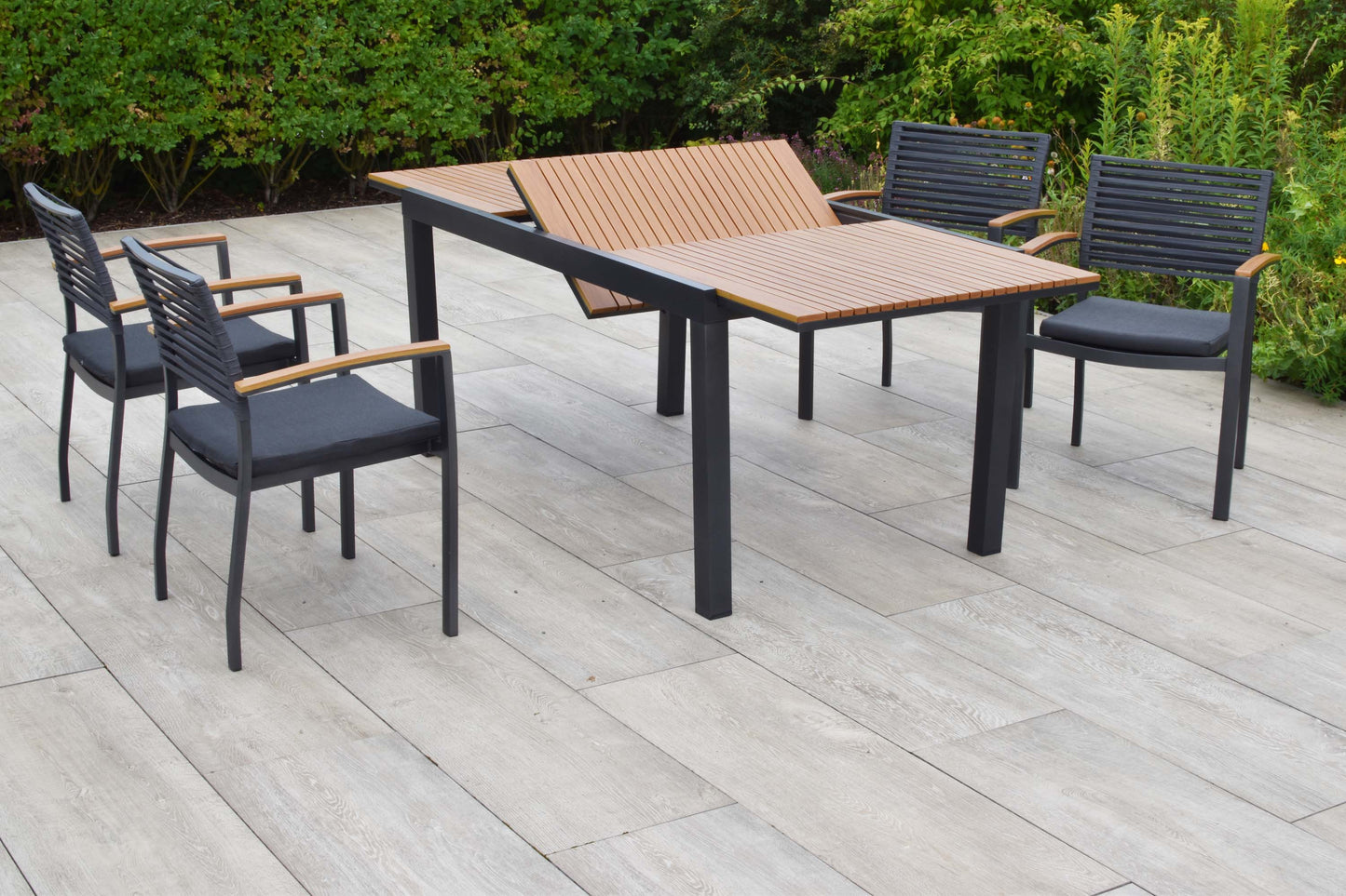 Parella Set 5tlg.
Aluminium/Textil